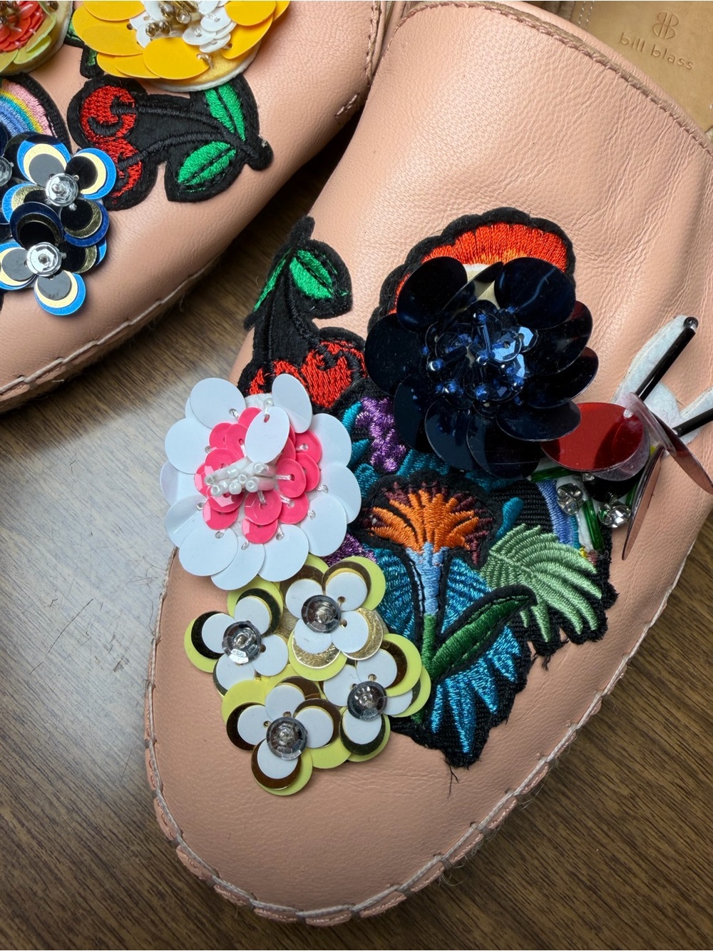 Bill Blass Floral Embellished Leather Espadrille Loafers Pink Shoes Size 9 - Picture 7 of 12